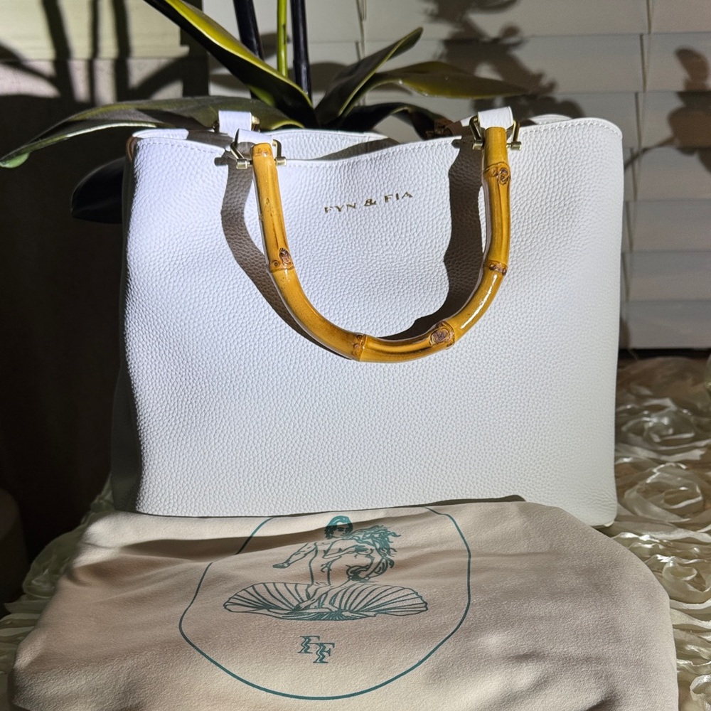 Elegant White Leather FYN & FIA Isabella Handbag with Bamboo Handles